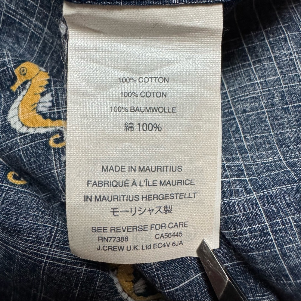 J. Crew Men's Seahorses All-Over Print Short Sleeve Button Up Shirt Size: Small - Picture 10 of 10